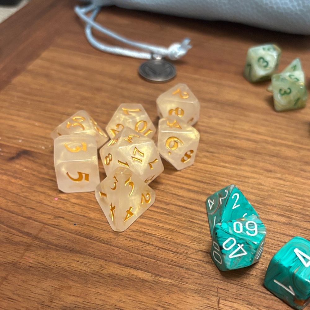 VOX MACHINA DICE SET: PIKE TRICKFOOT - Picture 4 of 7
